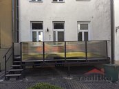 Pronájem bytu 1+kk s terasou, Na Nivě, Opava, cena 9300 CZK / objekt / měsíc, nabízí 1. opavská realitka s.r.o.
