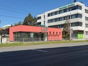 Nebytového prostoru naproti obchodnímu centru IGY