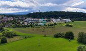 Prodej atraktivního pozemku Hluboká nad Vltavou 981 m2, cena 7000 CZK / m2, nabízí 