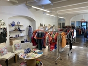 Pronájem, Prostory a objekty pro obchod a služby, Valašské Meziříčí, cena 14400 CZK / objekt / měsíc, nabízí 