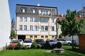 Pronájem reprezentativních kanceláří u nemocnice 41m2, cena 9500 CZK / objekt / měsíc, nabízí 