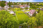 Prodej stavebního pozemku 860m2 Kostelec nad Vltavou, cena 2000 CZK / m2, nabízí 