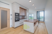 Pronájem, Byt 4+kk, Olomouc, cena 39000 CZK / objekt / měsíc, nabízí STAFOS - REAL, s.r.o.
