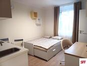 Bez provize, Pronájem zařízeného studia Praha 4 u metra Kačerov a blízko Pankrác, Budějovická, cena 20900 CZK / objekt / měsíc, nabízí SFF Czech s.r.o.