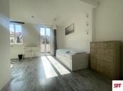 Vybavené studio (1+kk) o velikosti 21 m s balkónem 2,5 m2, umístěné ve 4. patře Praha 6 Pohořelec , cena 21000 CZK / objekt / měsíc, nabízí SFF Czech s.r.o.