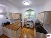 Stylový vybavený byt 3+kk Praha 1 Prokopská pár metrů od Karlova mostu a Malostranského náměstí , cena 42000 CZK / objekt / měsíc, nabízí SFF Czech s.r.o.