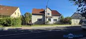 Prodej rodinného domu s dvěma byty, krásnou zahradou (1458 m2), garáží na ul. Šumperská v Jeseníku, cena 7500000 CZK / objekt, nabízí Elenireality