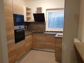 Pronájem novostavby mezonetového bytu 3+1, cena 22000 CZK / objekt / měsíc, nabízí 