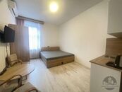 Pronájem, pěkné zařízené 1+kk, Plzeňská, Praha 5 Smíchov, metro Anděl, cena 18000 CZK / objekt / měsíc, nabízí Apartment reality s.r.o.
