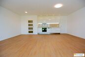 Novostavba 4+kk 145 m2, zahrada cca 100 m2, U Hrnčíř, Jesenice, okres Praha západ., cena 45000 CZK / objekt / měsíc, nabízí Novaspol, s.r.o.