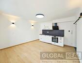 Pronájem nového bytu 1+kk s balkonem, blízko centra Jihlavy, cena 10200 CZK / objekt / měsíc, nabízí HK-GLOBAL s.r.o.