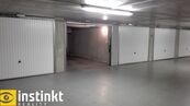 Garáž v garážovém komplexu (16m2), ul. Archeologická, Praha 5 - Stodůlky, cena 4800 CZK / objekt / měsíc, nabízí INSTINKT REALITY, s.r.o.