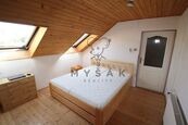 Pronájem prostorného pokoje v podkroví rodinného domu v Suchém Vrbném, České Budějovice, cena 7000 CZK / objekt / měsíc, nabízí 
