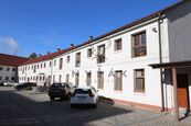 Vytápěný sklad 87 m2 s kanceláří a zázemím 35 m2 na Staroměstské ulici v Českých Budějovicích, cena 24500 CZK / objekt / měsíc, nabízí 