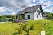 Krásný rodinný dům 5+1 a zimní zahradou v Ujkovicích, cena 12500000 CZK / objekt, nabízí 