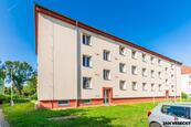 Pronájem bytu 2+kk s balkónem a sklepem, 55 m2, Luštěnická 721/9, Praha 9 - Kbely, cena 18900 CZK / objekt / měsíc, nabízí 