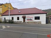 Pronájem obchodních prostor 263m2 + menší stavby. Na rozhraní Smíchova a Hlubočep. Dlouhodobě., cena 60000 CZK / objekt / měsíc, nabízí Realitní kancelář KOTULA s. r. o.