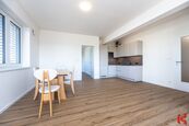 Pronájem bytu 2+kk s terasou, sklepem a garážovým stáním, Praha 9 - Kbely, cena 23900 CZK / objekt / měsíc, nabízí 