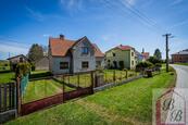 Prodej rodinného domu 7+1+G s velkou zahradou, Jičín - Popovice, okres Jičín, hypotéka možná, cena 6490000 CZK / objekt, nabízí 
