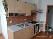 Dlouhodobý pronájem bytu 2+1 58m2 s lodžií, cena 14600 CZK / objekt / měsíc, nabízí 