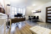 Nájem samostatné kanceláře 29 m2 na adrese Národní 39, Praha 1, cena 12900 CZK / objekt / měsíc, nabízí ORANGE PROPERTY s.r.o.