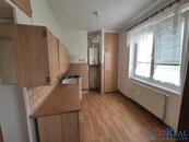 Prodej družstevního bytu 2+1, 54 m2, balkon, sklep, 3 NP, bez výtahu, J.Suka, Teplice - Šanov, cena 2590000 CZK / objekt, nabízí 