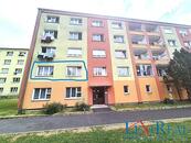 Prodej bytu 2+1, 51 m2, 2NP, sklep, Zahradní, Chodov u Karlových Varů, cena 1690000 CZK / objekt, nabízí Roman Fojtík