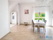 Pronájem bytu 2+kk, 53 m2, sklepní koje, Ke Kovárně, Tuchoměřice, cena 23000 CZK / objekt / měsíc, nabízí 