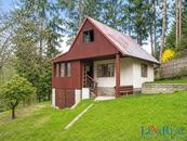 Prodej chaty o velikosti 40 m2 s pozemkem 450 m2 v obci Kabáty u Jílové u Prahy, cena 1890000 CZK / objekt, nabízí 