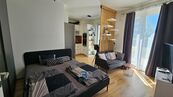 Pronájem bytu 1+kk 28 m s velkou předzahrádkou 113m, Praha - Hlubočepy, cena 22000 CZK / objekt / měsíc, nabízí 