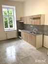 Pronájem prostorného bytu 2+1 s výbornou dostupností do centra Brna na ulici Štefánikova, cena 20900 CZK / objekt / měsíc, nabízí 
