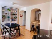 Pronájem atypického bytu 2+1 o výměře 76 m2 se zahradou a parkováním na ul. Zeyerova, Brno - Žabovře, cena 21900 CZK / objekt / měsíc, nabízí 