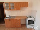 Pronájem bytu 2+kk s balkonem nedaleko centra města na ulici Štefánikova v Brně, cena 15500 CZK / objekt / měsíc, nabízí RENČ - realitní kancelář
