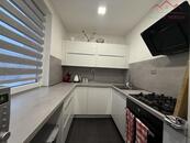 Prodej bytu 3+1/L - zasklená (75 m2) Na Borku, Jirkov, cena 2190000 CZK / objekt, nabízí 