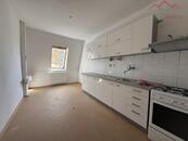 Pronájem bytu 3+1 (80 m2) Alešova, Jirkov, cena 14000 CZK / objekt / měsíc, nabízí 