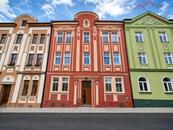 Podkrovní mezonetový byt 6+kk s terasou a zahradou v centru Chomutova, 155 m2, cena 8250000 CZK / objekt, nabízí 