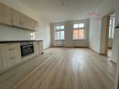 Pronájem bytu 1+1/2+kk (40m2) Ruská, Chomutov, cena 11000 CZK / objekt / měsíc, nabízí REALITY HERICH