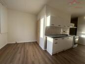 Pronájem bytu 2+1 (60 m2) Kundratická, Chomutov, cena 12000 CZK / objekt / měsíc, nabízí 