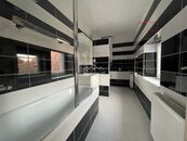 Exkluzivní pronájem bytu 3+1 (4+kk) (90 m2) Ruská, Chomutov, cena 15000 CZK / objekt, nabízí 
