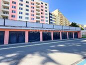 Prostorný byt 3+1 s nadstandardně velkou lodžií v klidné a žádané lokalitě. Vhodné pro bydlení i jak, cena 9300000 CZK / objekt, nabízí 