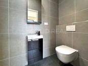 Moderní studio 1+kk s balkonem a klimatizací první nájem, cena 15000 CZK / objekt / měsíc, nabízí Solid real, s.r.o.