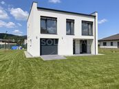 Prodej nadstandardní novostavby 6+kk rodinného domu k dokončení (219 m), pozemek 938 m, Tišnov ul. , cena 21690000 CZK / objekt, nabízí Solid real, s.r.o.