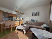 Prodej světlého bytu 3+kk s balkonem a výhledem do parku, ulice Dlouhá, Tišnov, cena 5500000 CZK / objekt, nabízí 