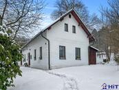 Rodinný dům pod Ještědem, 194 m2, zahrada 587 m2, koupaliště za brankou, cena 8999000 CZK / objekt, nabízí 