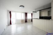 Pronájem prostorného bytu 3+kk s balkonem, 86 m², ul. Pivcova, Praha 5, Barrandov, cena 25000 CZK / objekt / měsíc, nabízí Hit Reality