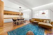 Pronájem designového bytu 3+kk se šatnou, 2 koupelnami a balkonem, 99 m², Praha 8 Karlín, cena 52000 CZK / objekt / měsíc, nabízí Hit Reality