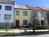 Prodej - rodinný dům Hulín, cena 4000000 CZK / objekt, nabízí CHROPYŇSKÁ REALITNÍ KANCELÁŘ