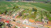 Prodej rodinného domu 3+1 s prostornou zahradou (1655 m2), v obci Lipovec - část Marianín, cena 2545200 CZK / objekt, nabízí 