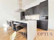 P1 Staré Město, Dušní ul., luxusní byt 5 + k.k. po rek., balkón, 172 m2, privátní wellness, bazén, cena 105000 CZK / objekt / měsíc, nabízí 