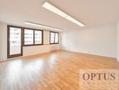 P5 Smíchov, ul. U Demartinky, moderní kancelářské prostory po rekonstrukci, lodžie, 96 m2, parkování, cena 28000 CZK / objekt / měsíc, nabízí OPTUS Reality s.r.o.